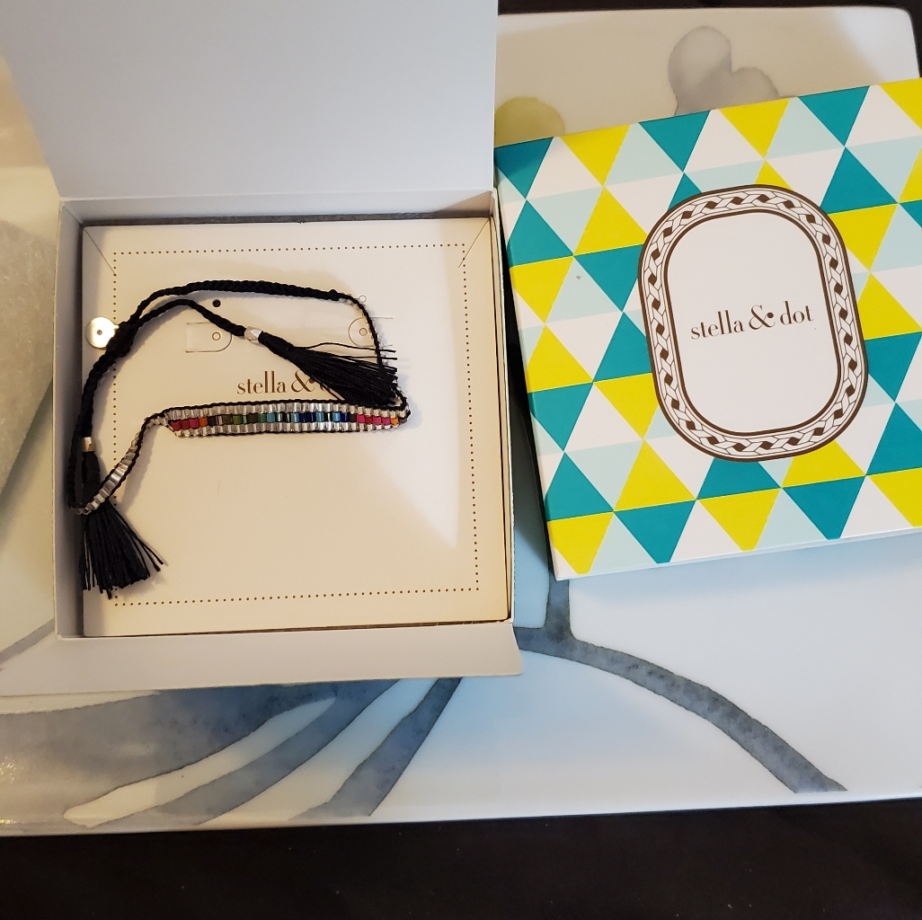 Stella And Dot United Wishing Bracelet New In Box 12$